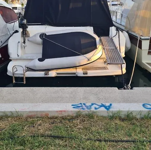 ホテル Airon Marine 42 *